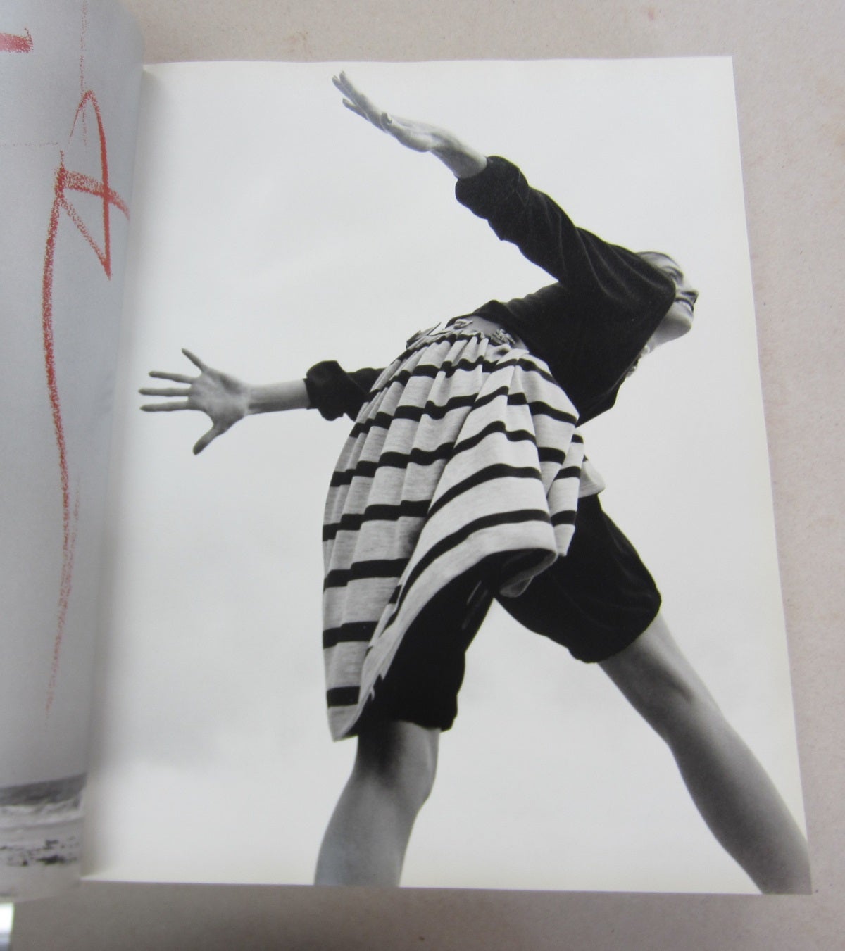Avedon Fashion 1944-2000 by Carol Squires, Vince Aletti on Midway Book Store