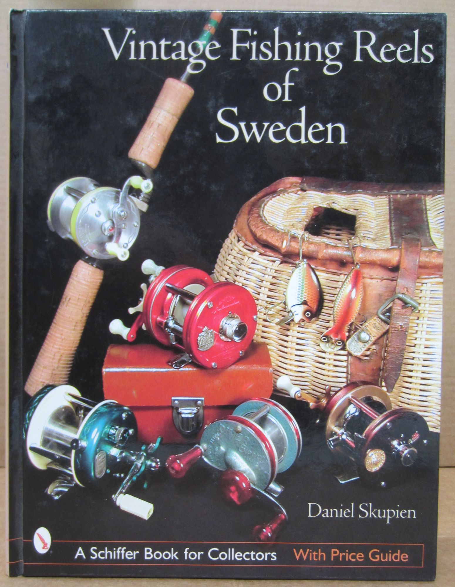 antique swedish fishing reels Vintage of Sweden (Schiffer Book for Collectors): Skupien, Daniel: 9780764316029 Books Comprehensive guide to forty years of collectible Swedish Antique Swedish Record 1550C Fishing