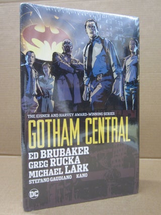 Item #92224 Gotham Central Omnibus. Greg Rucka Ed Brubaker, Stefano Guadiano, Michael Lark
